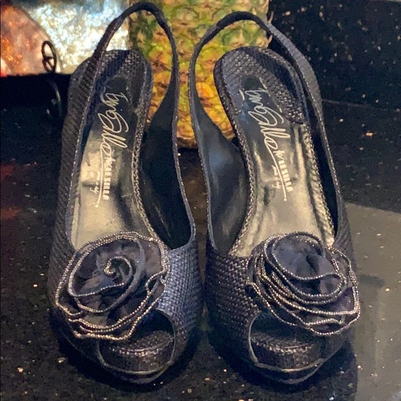 Black Heels by LE SILLA - Picture 1 of 2